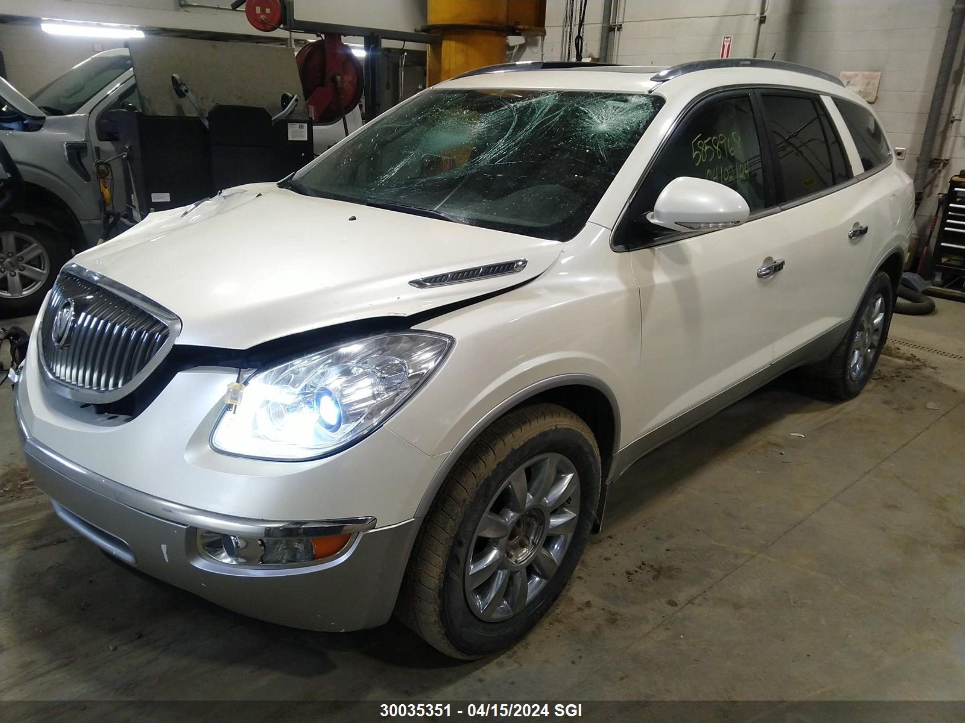 Photo 1 VIN: 5GAKVBED8BJ268987 - BUICK ENCLAVE 