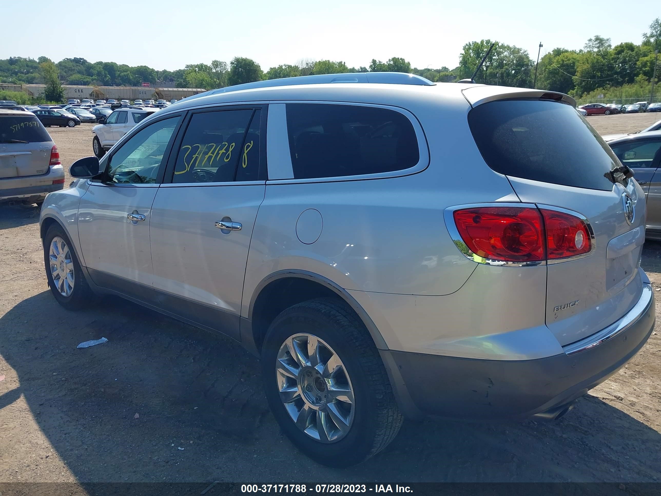 Photo 2 VIN: 5GAKVBED9BJ169174 - BUICK ENCLAVE 