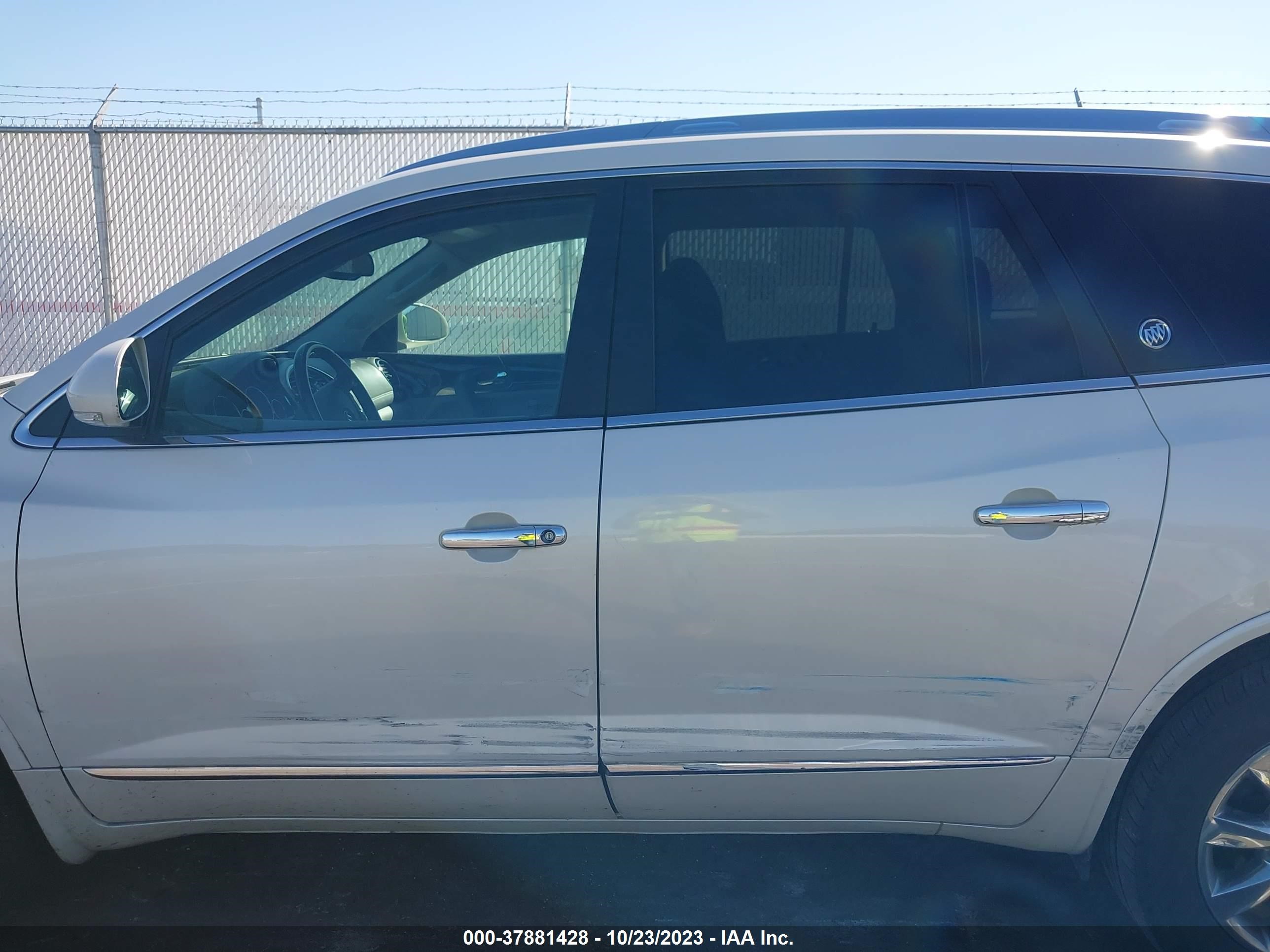 Photo 13 VIN: 5GAKVBKD9FJ156483 - BUICK ENCLAVE 