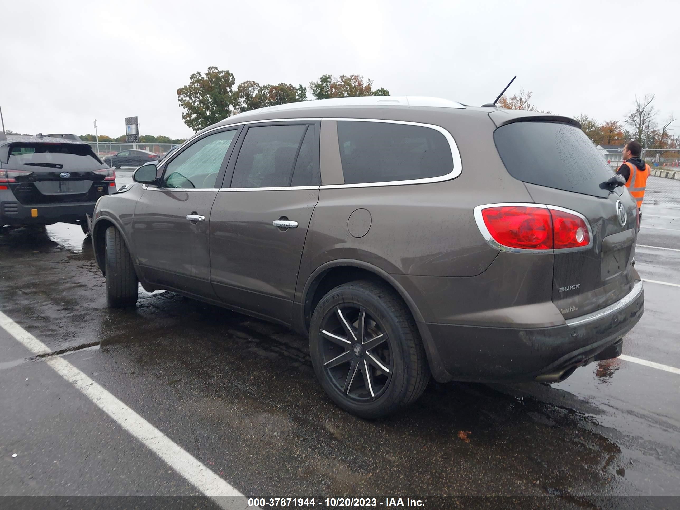 Photo 2 VIN: 5GAKVCED1CJ176109 - BUICK ENCLAVE 