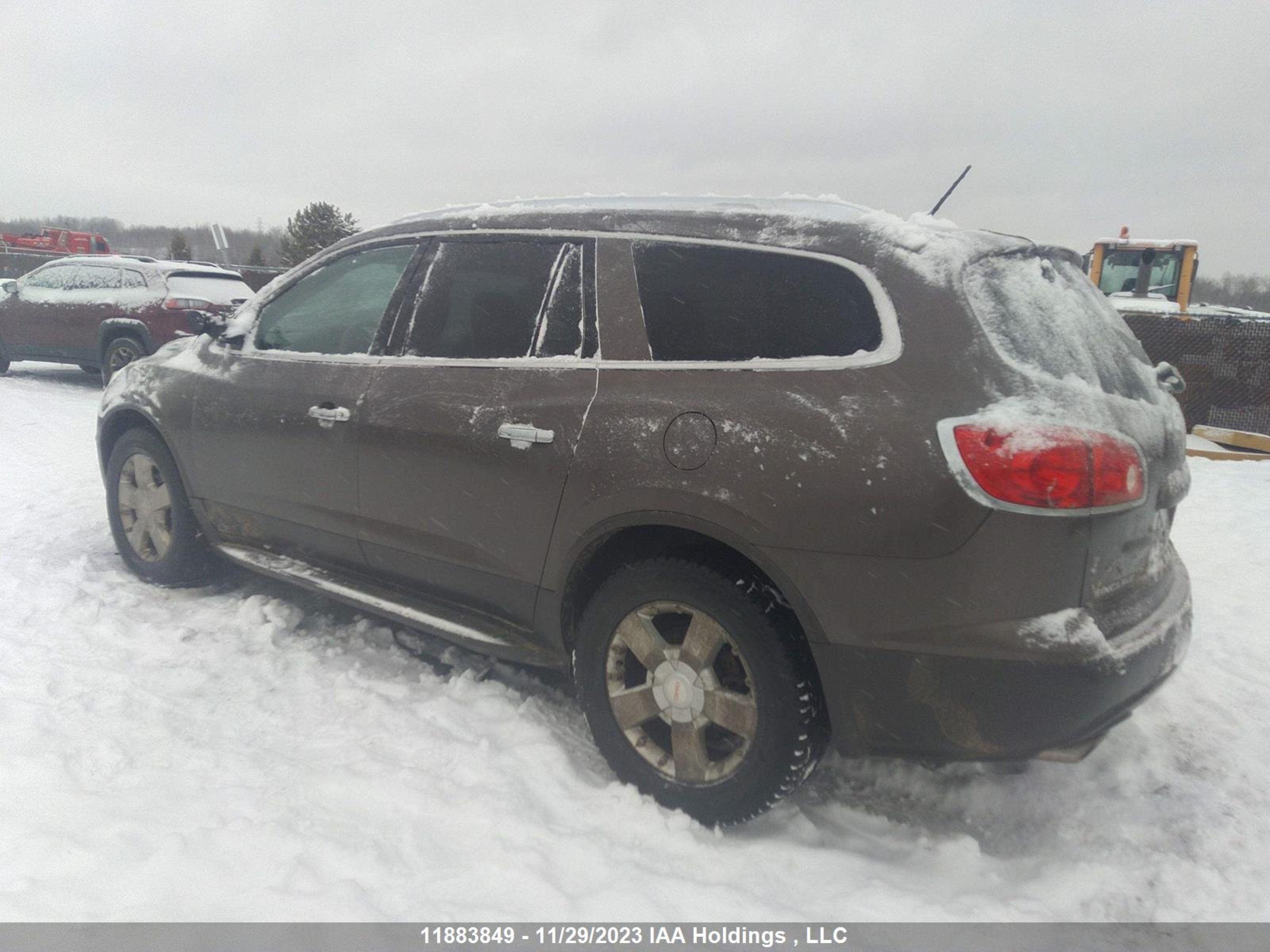 Photo 2 VIN: 5GAKVCED4BJ230226 - BUICK ENCLAVE 