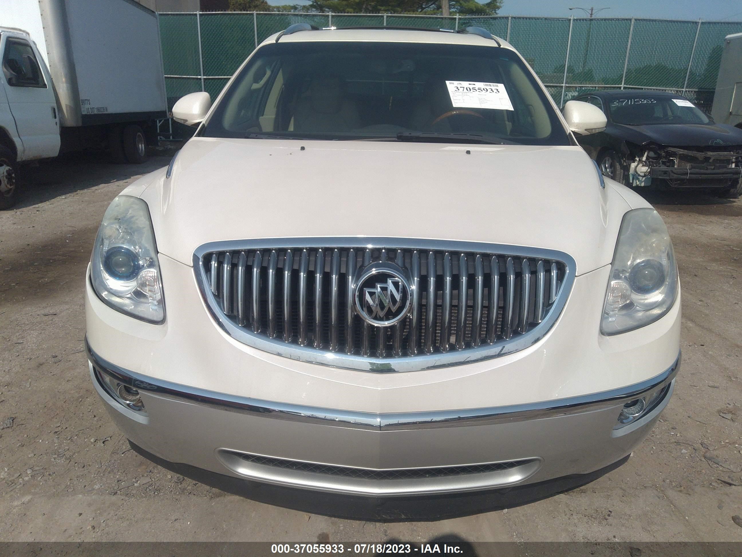 Photo 11 VIN: 5GAKVCED4BJ240190 - BUICK ENCLAVE 