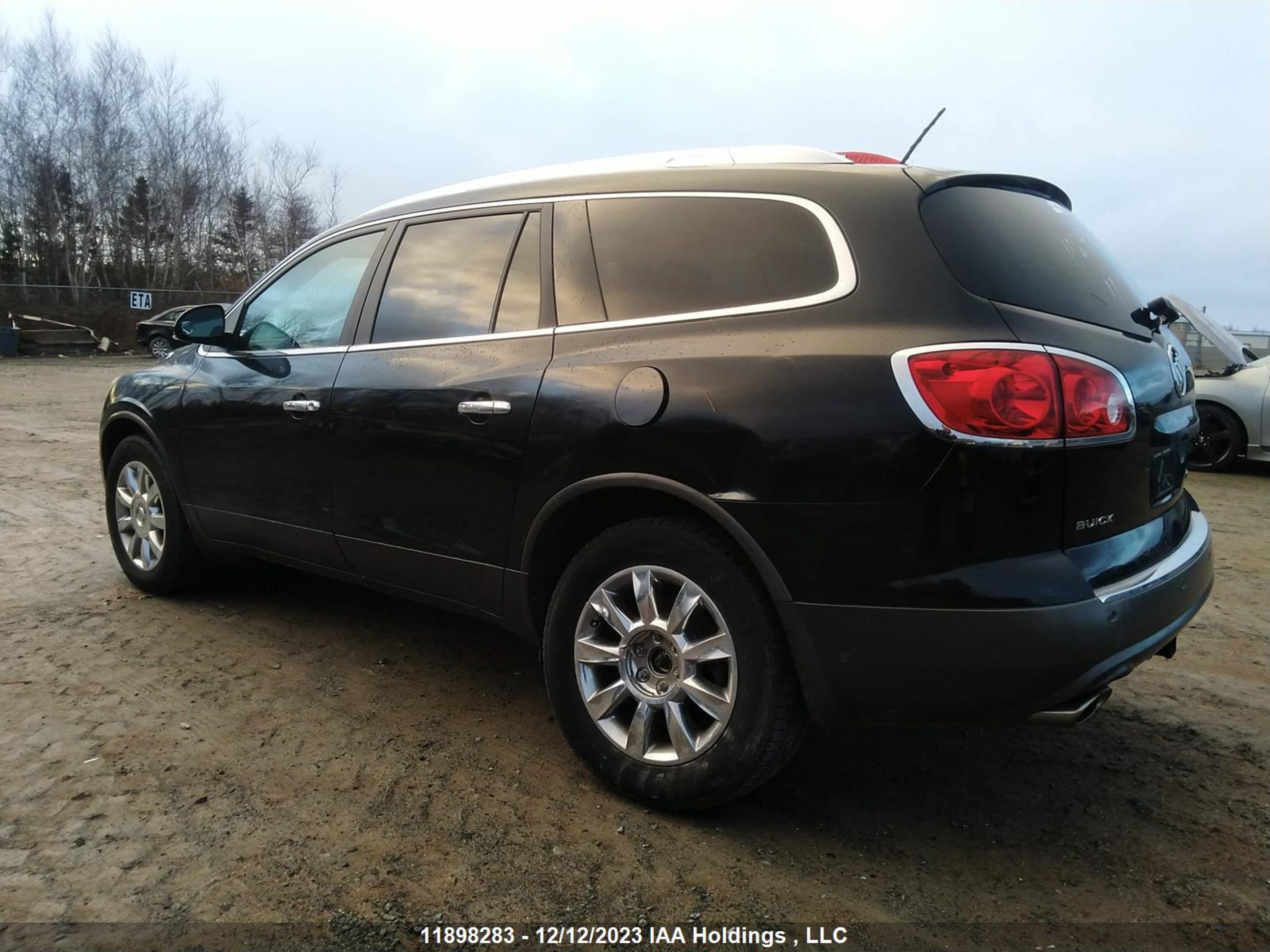 Photo 2 VIN: 5GAKVCED9BJ224034 - BUICK ENCLAVE 