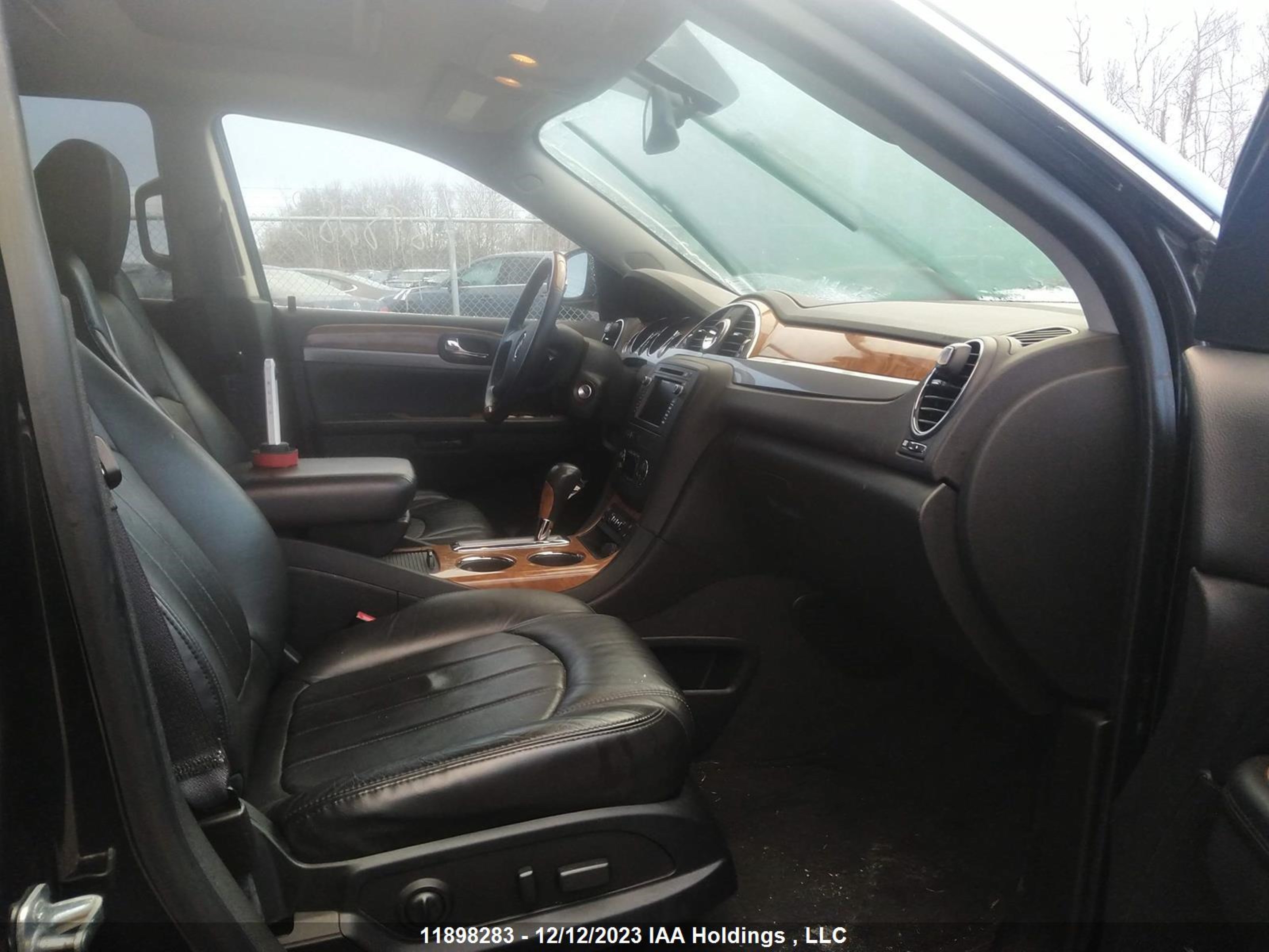 Photo 4 VIN: 5GAKVCED9BJ224034 - BUICK ENCLAVE 