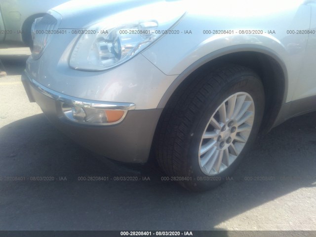 Photo 5 VIN: 5GAKVCED9CJ100816 - BUICK ENCLAVE 