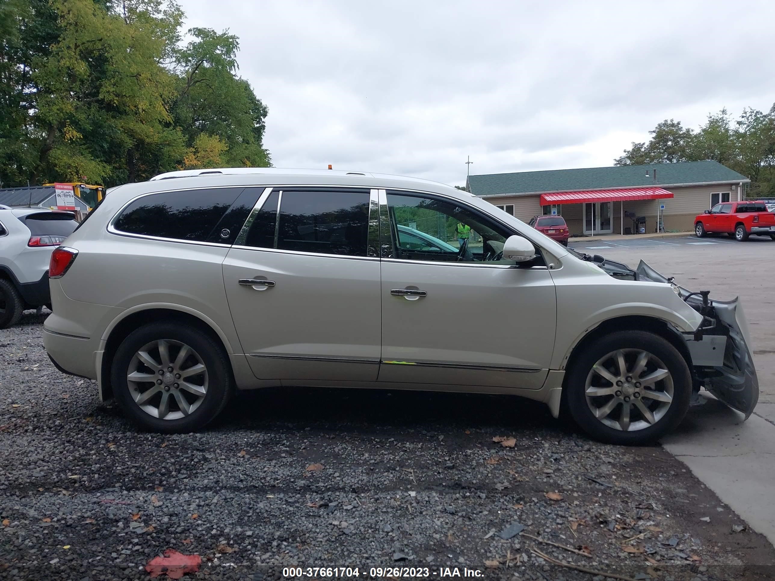 Photo 13 VIN: 5GAKVCKD3FJ110668 - BUICK ENCLAVE 