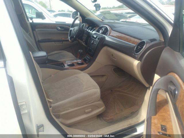 Photo 4 VIN: 5GALRAEDXAJ242182 - BUICK ENCLAVE 