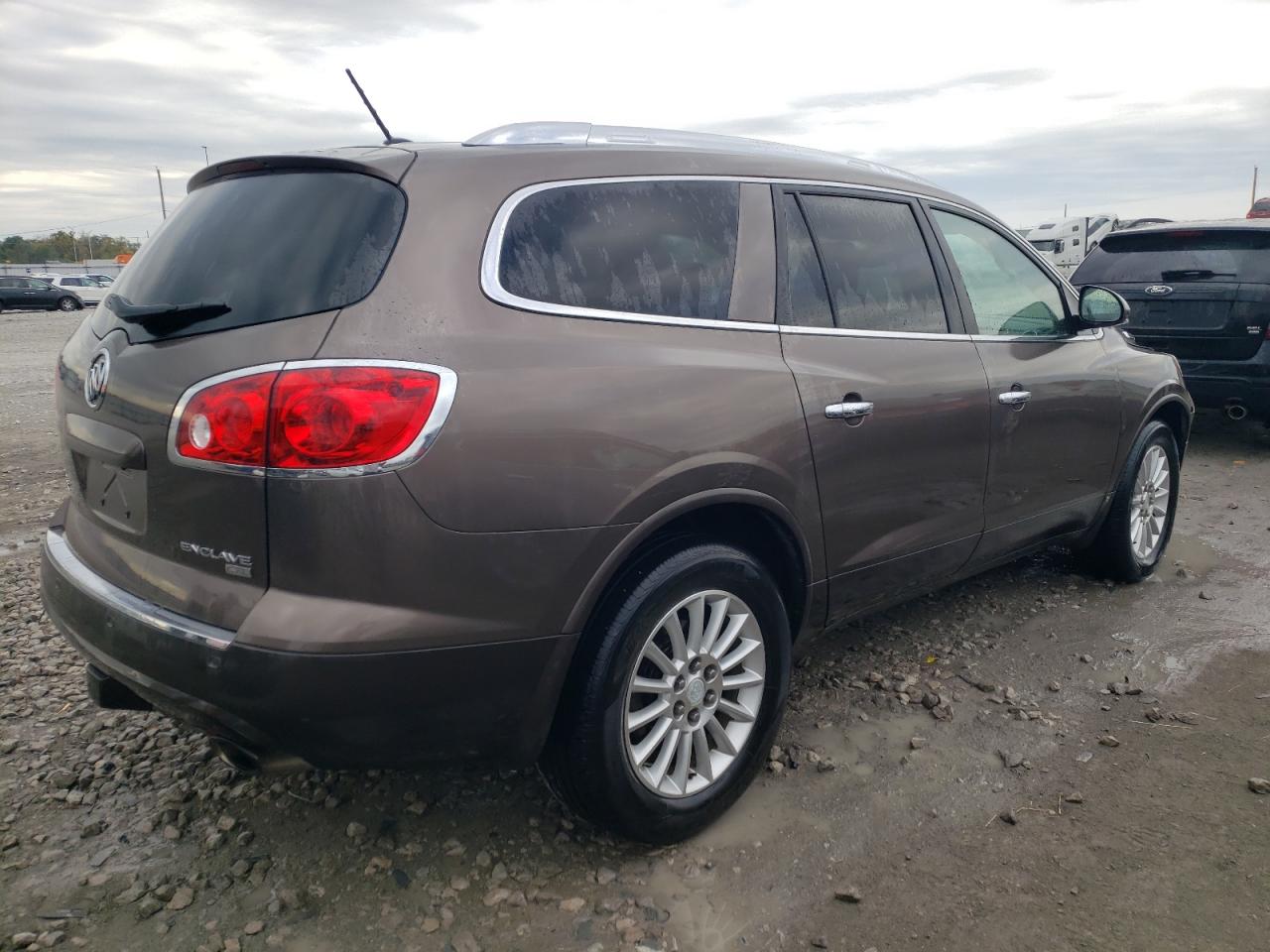 Photo 2 VIN: 5GALRBED2AJ103847 - BUICK ENCLAVE 