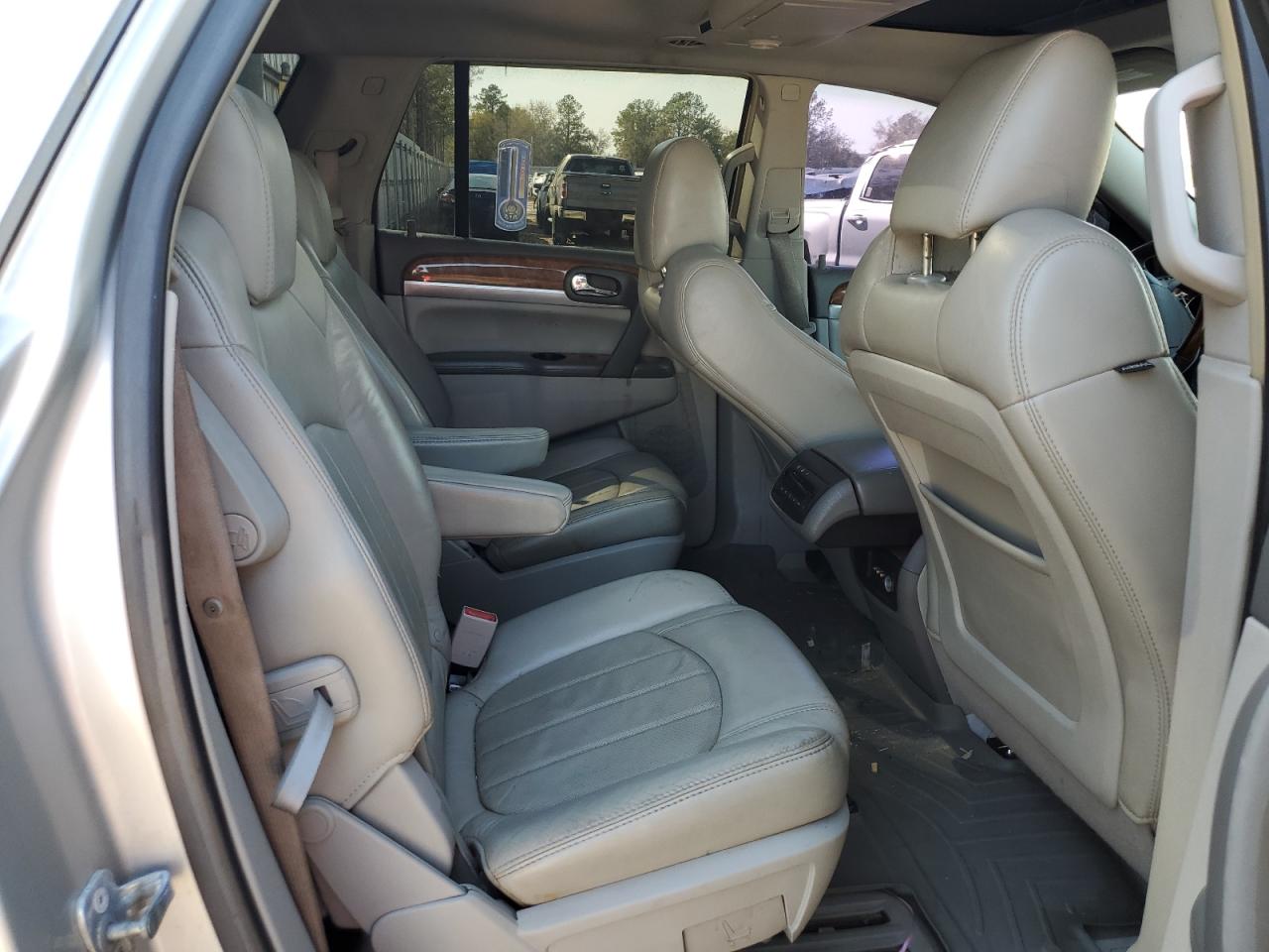 Photo 10 VIN: 5GALRCED0AJ108910 - BUICK ENCLAVE 