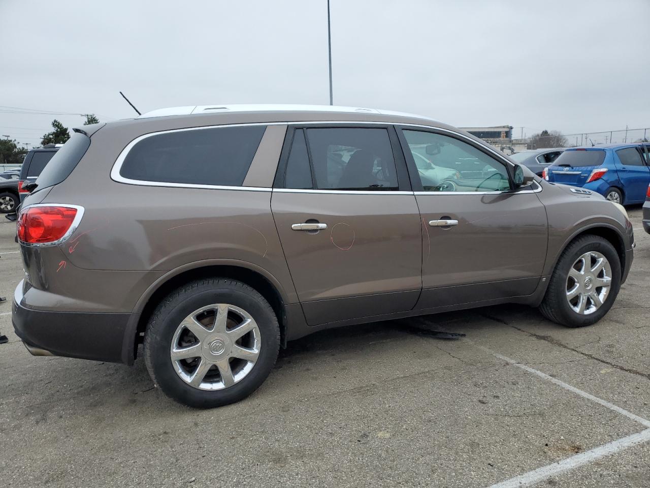 Photo 2 VIN: 5GALVBED2AJ105299 - BUICK ENCLAVE 