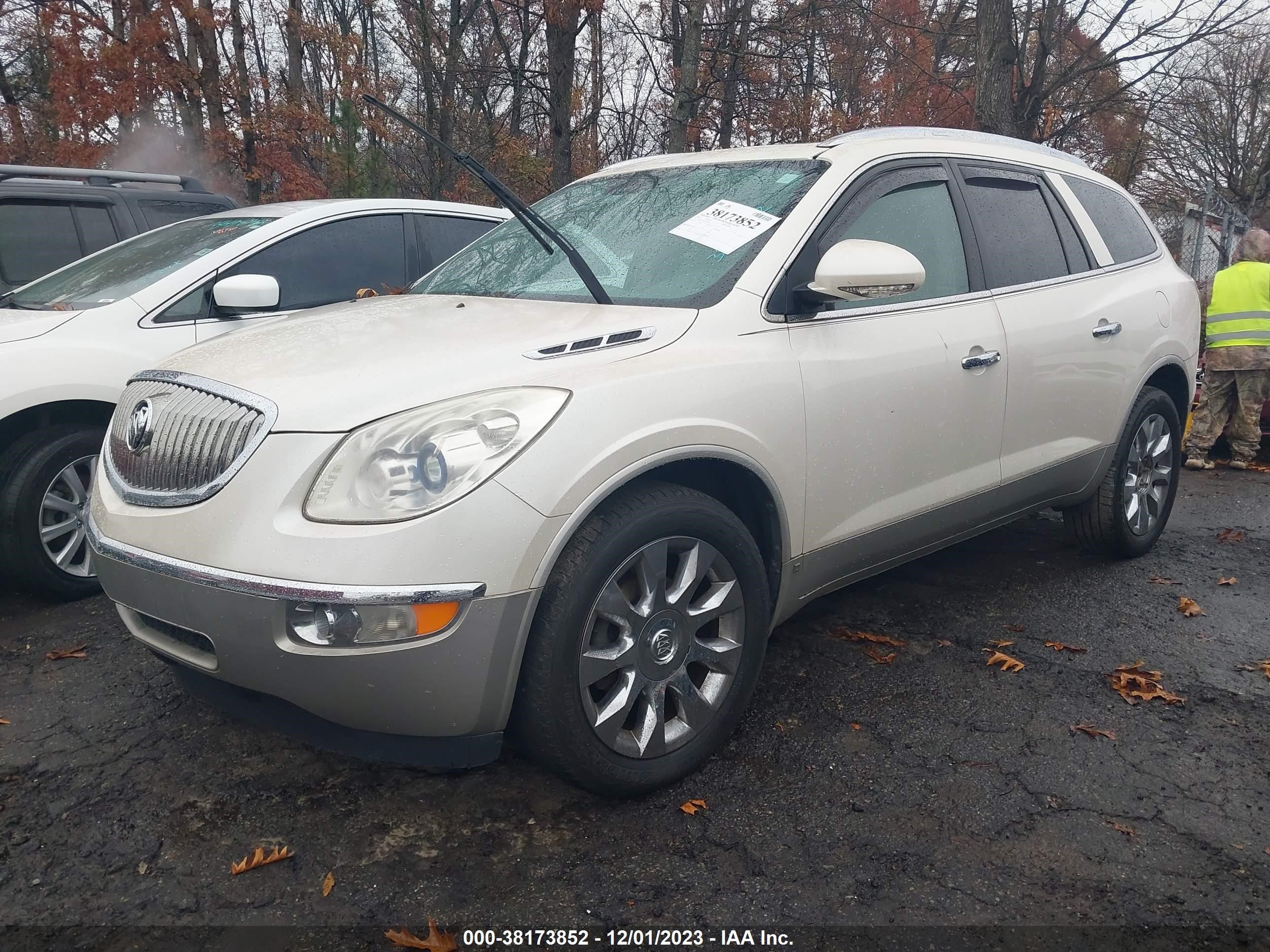 Photo 1 VIN: 5GALVCED1AJ167301 - BUICK ENCLAVE 