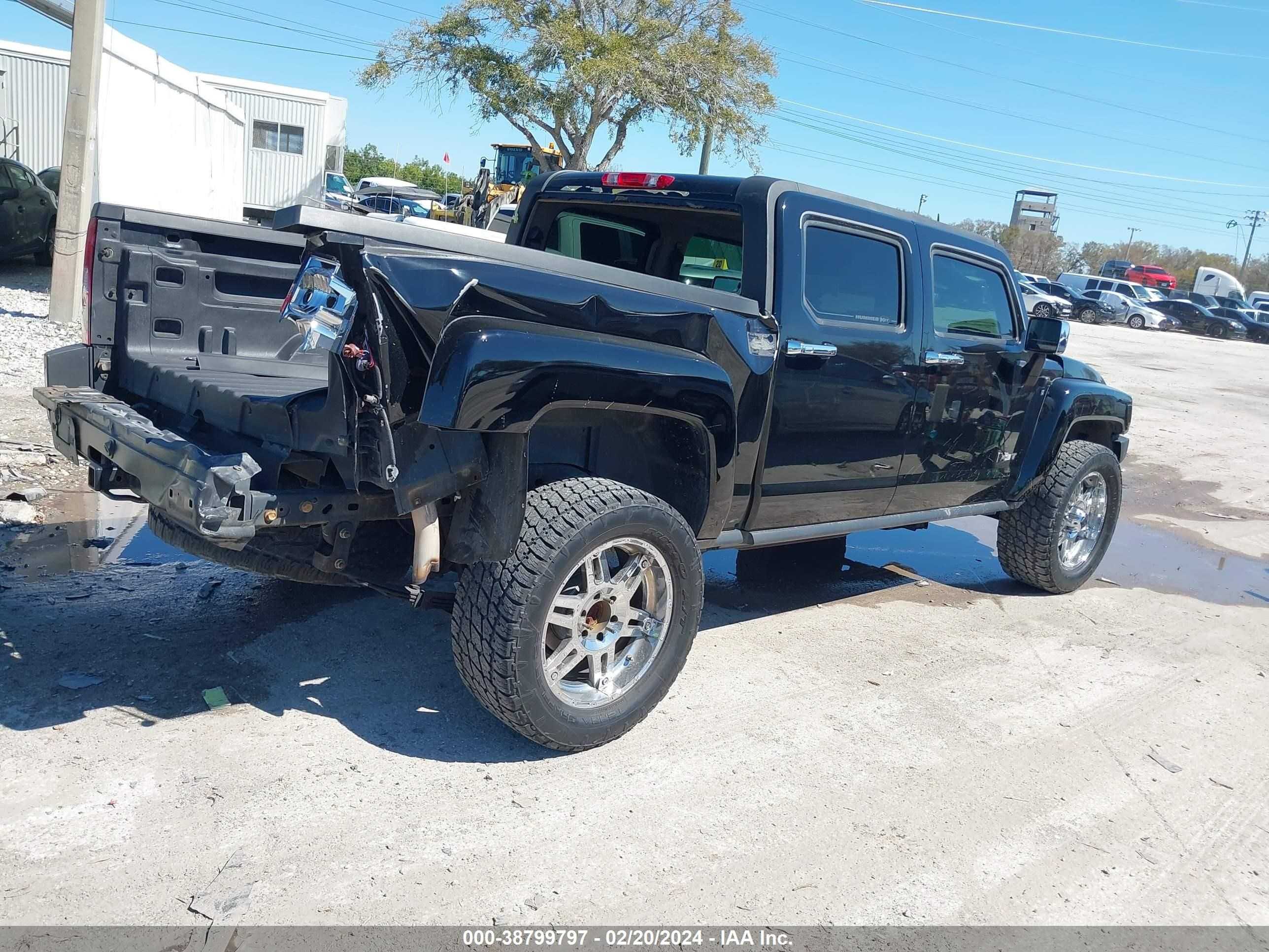 Photo 3 VIN: 5GNEN13EX98126224 - HUMMER NULL 