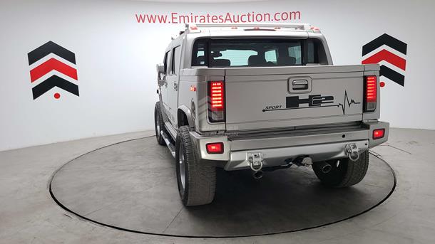 Photo 11 VIN: 5GRGN22U15H104547 - HUMMER H2 