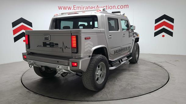 Photo 13 VIN: 5GRGN22U15H104547 - HUMMER H2 