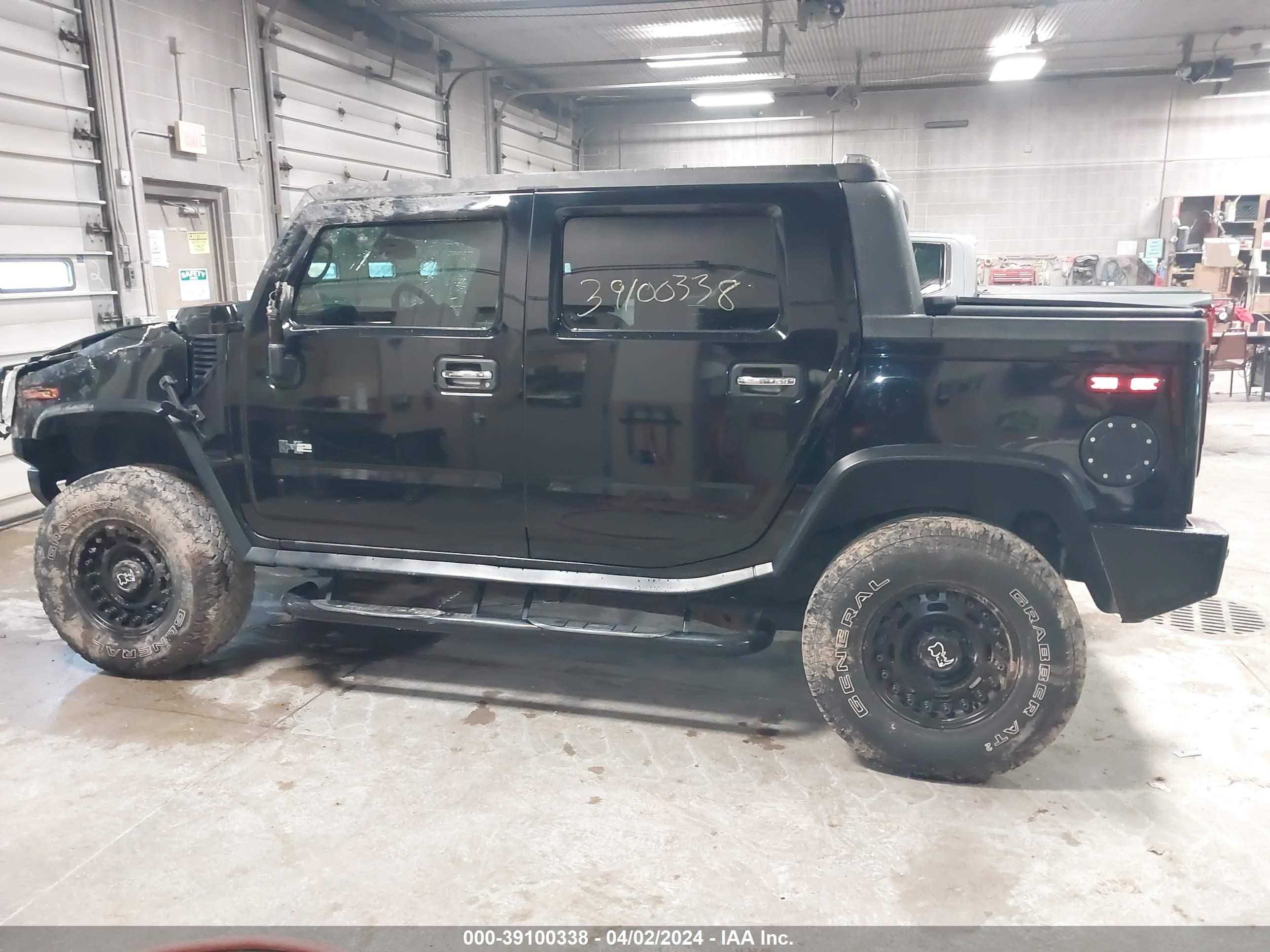 Photo 13 VIN: 5GRGN22U85H113410 - HUMMER NULL 