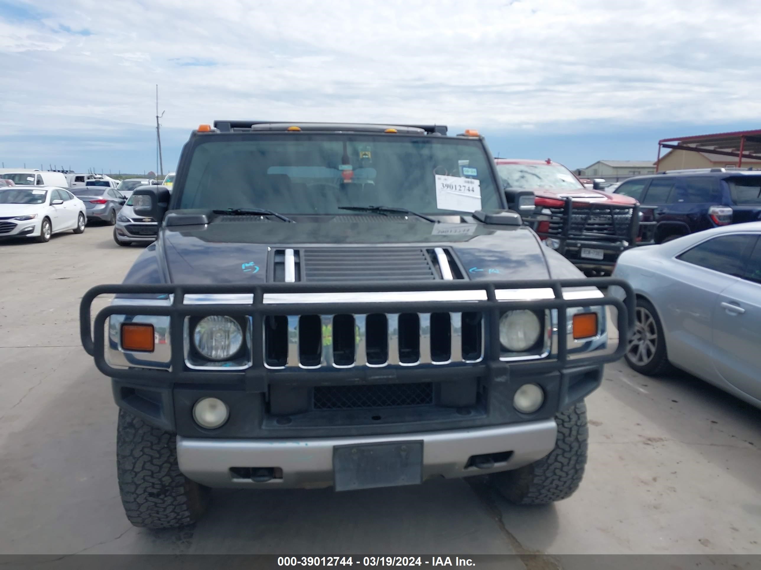 Photo 11 VIN: 5GRGN23808H108143 - HUMMER NULL 