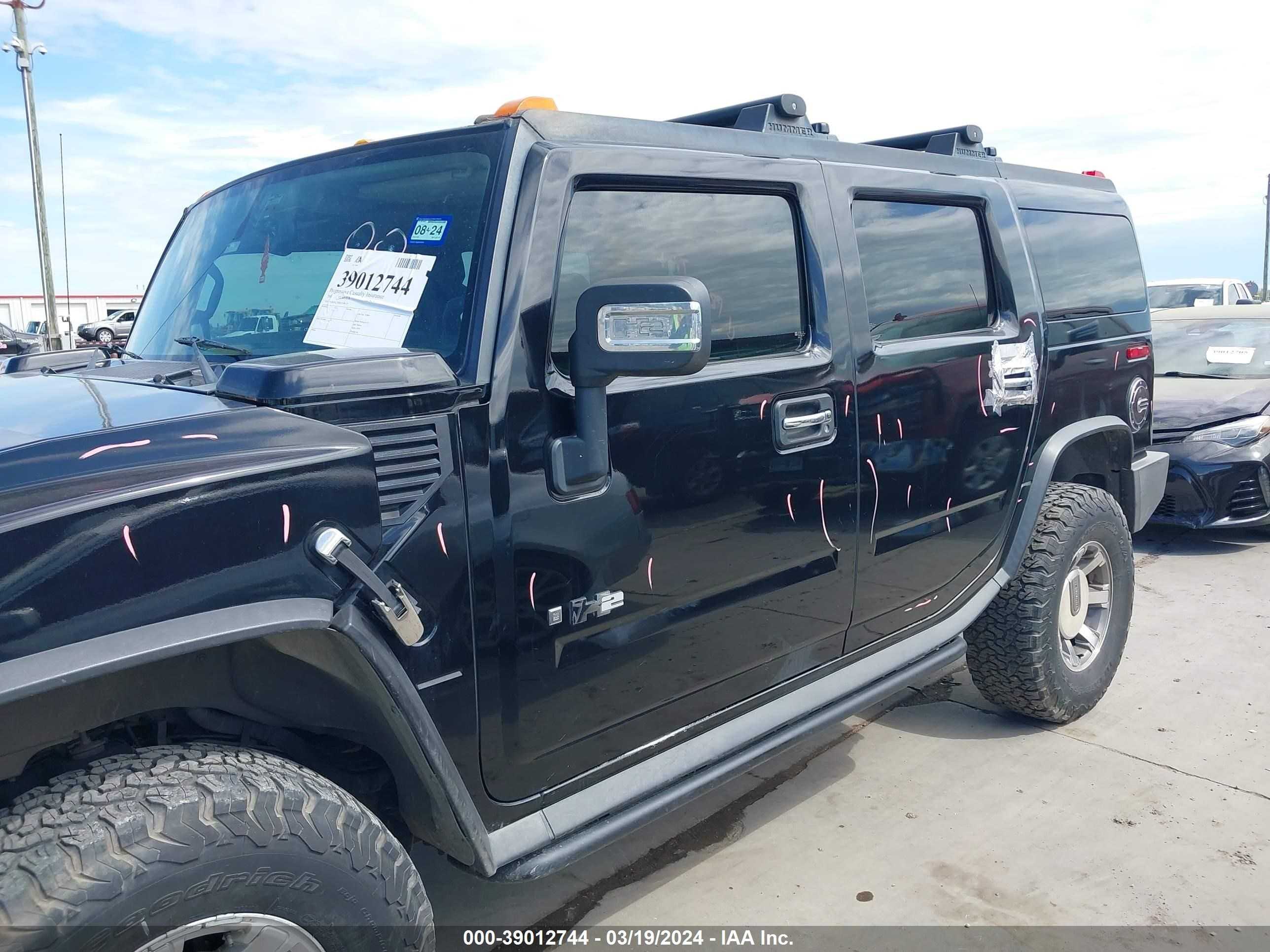 Photo 5 VIN: 5GRGN23808H108143 - HUMMER NULL 