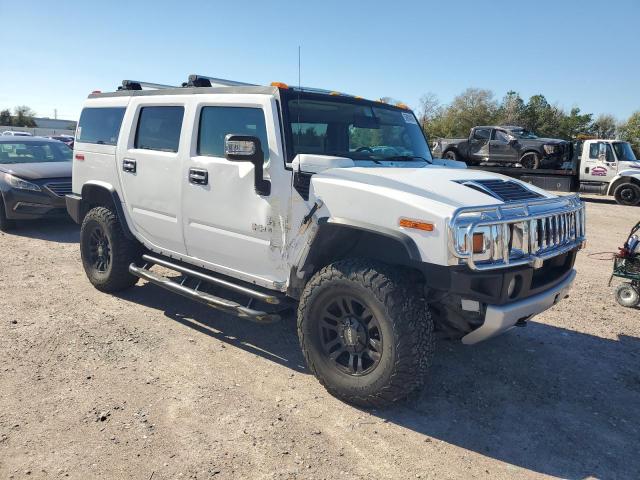 Photo 3 VIN: 5GRGN23818H102710 - HUMMER H2 