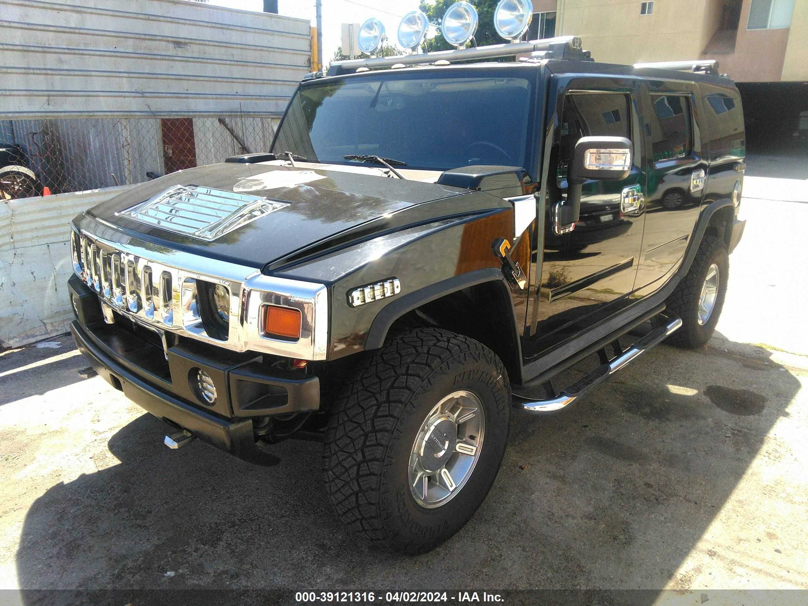 Photo 1 VIN: 5GRGN23838H102126 - HUMMER NULL 