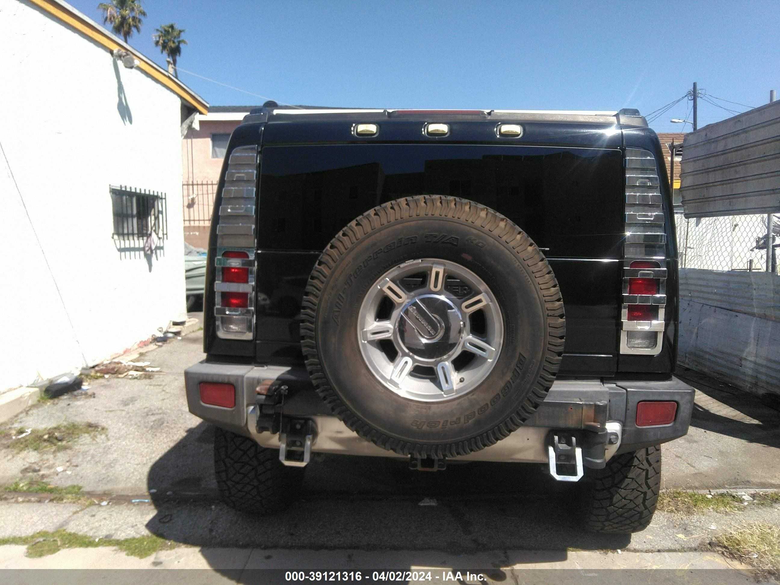 Photo 16 VIN: 5GRGN23838H102126 - HUMMER NULL 