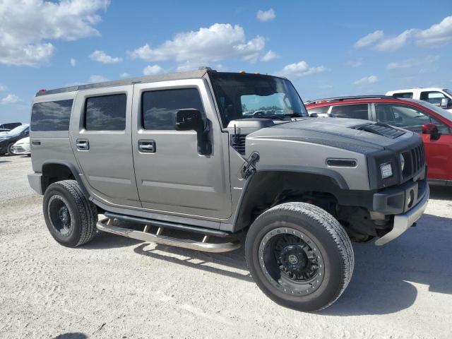 Photo 3 VIN: 5GRGN23848H101891 - HUMMER H2 