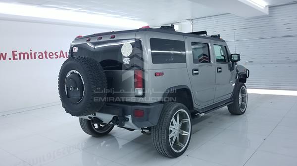 Photo 7 VIN: 5GRGN23868H101438 - HUMMER H2 