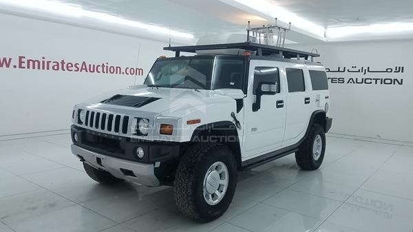 Photo 4 VIN: 5GRGN23898H105600 - HUMMER H2 