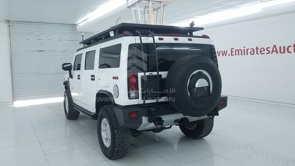 Photo 5 VIN: 5GRGN23898H105600 - HUMMER H2 