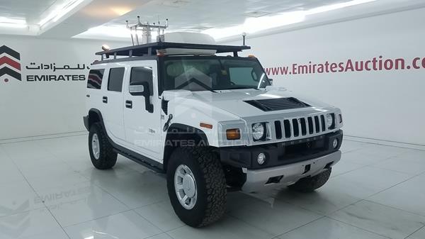 Photo 8 VIN: 5GRGN23898H105600 - HUMMER H2 