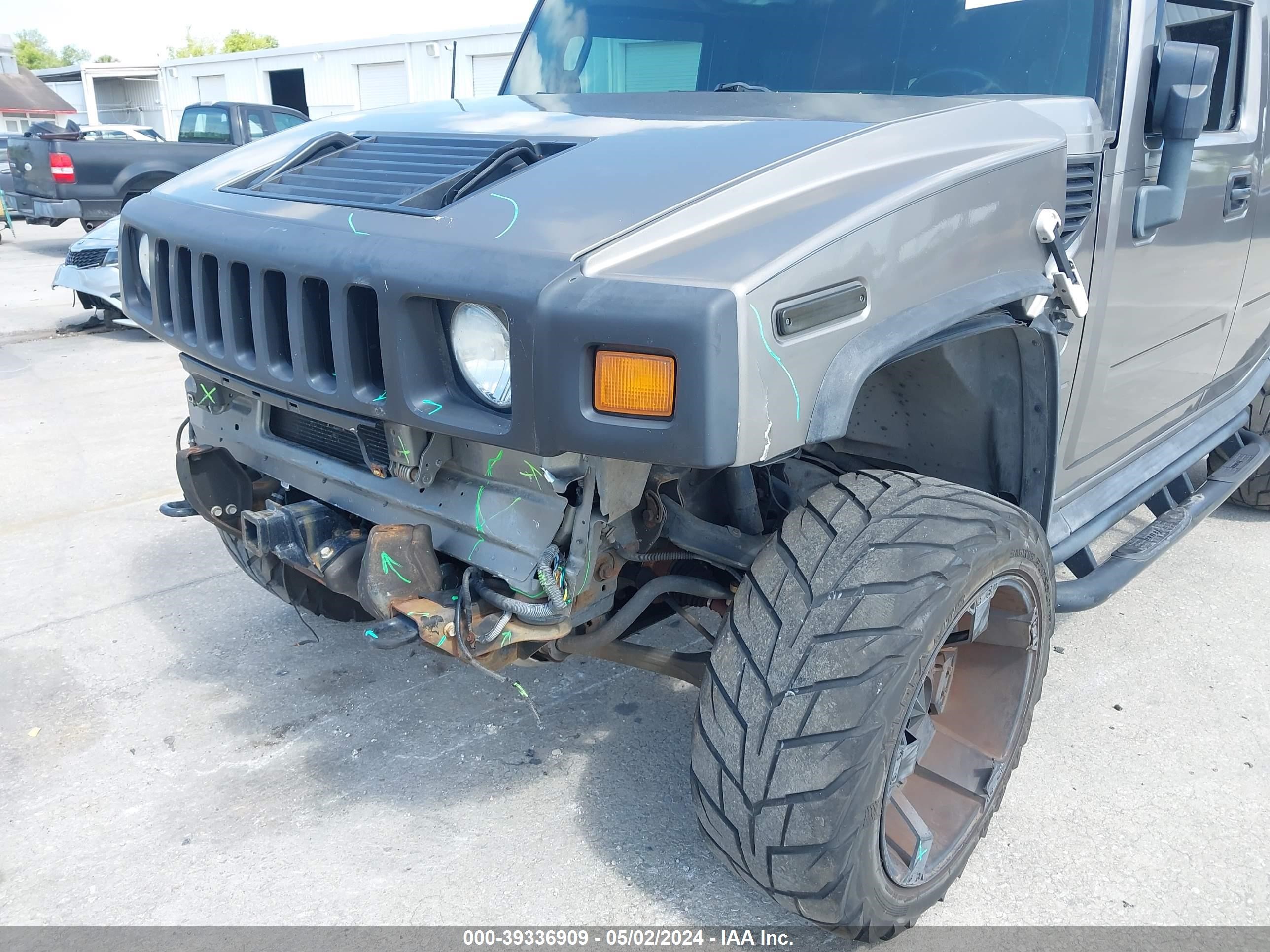 Photo 5 VIN: 5GRGN238X8H102091 - HUMMER NULL 