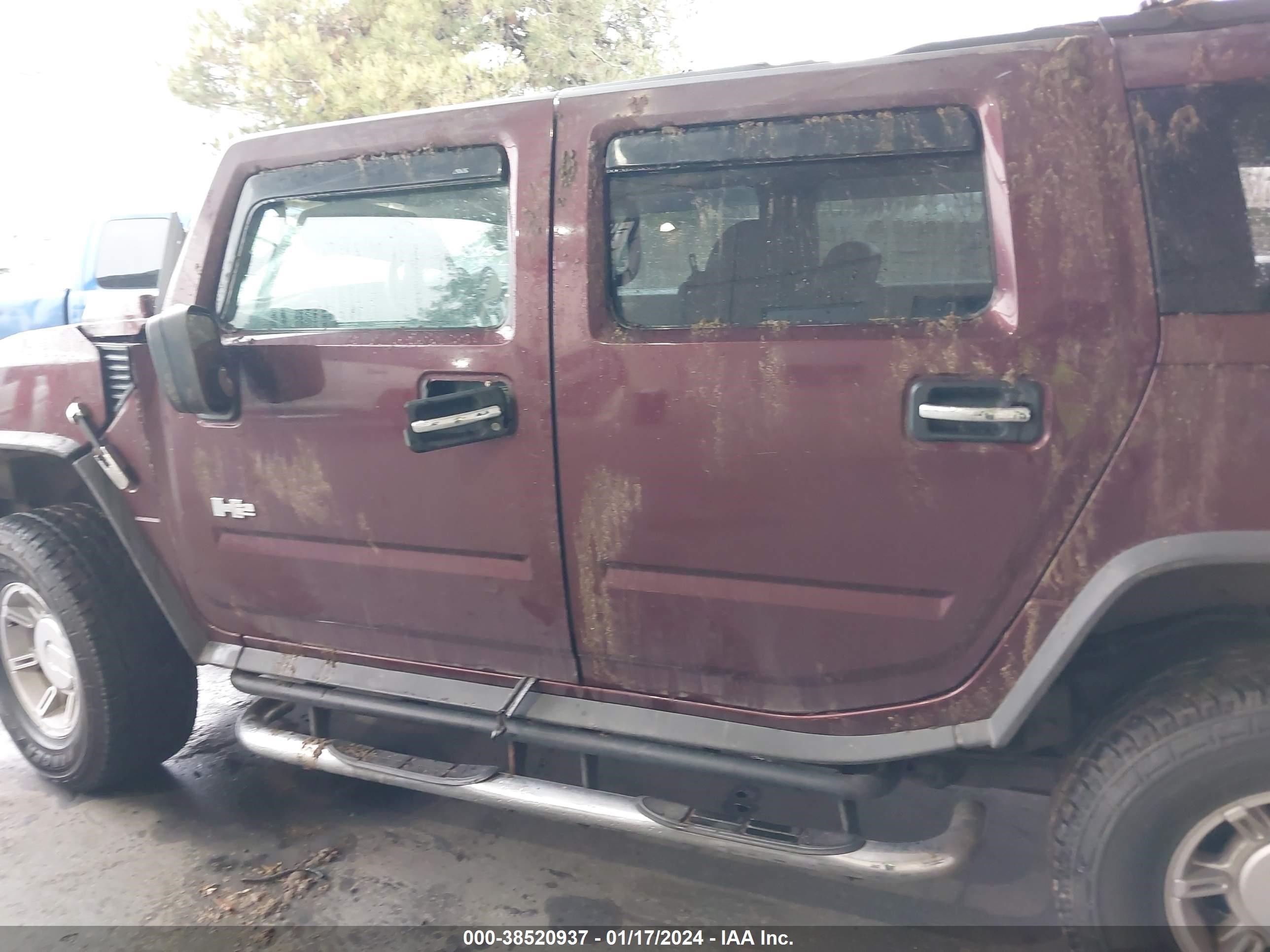 Photo 13 VIN: 5GRGN23U07H101883 - HUMMER H2 