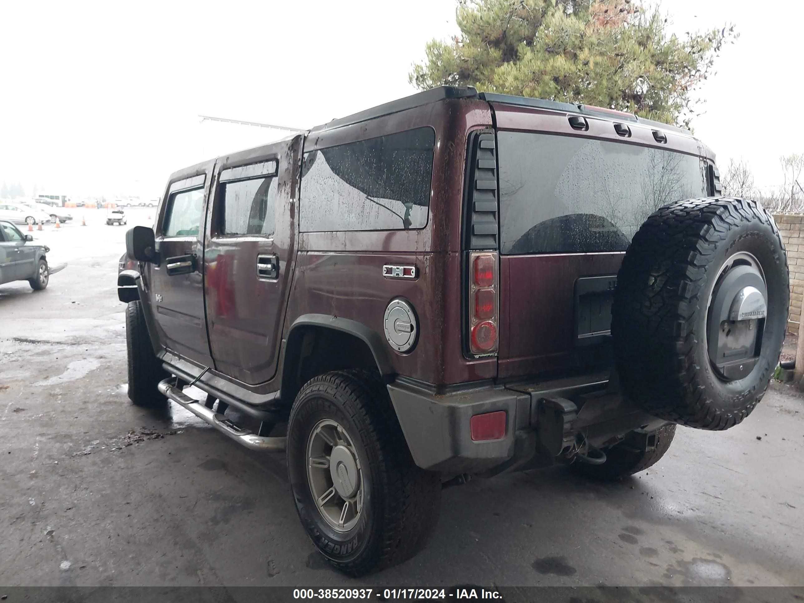 Photo 2 VIN: 5GRGN23U07H101883 - HUMMER H2 