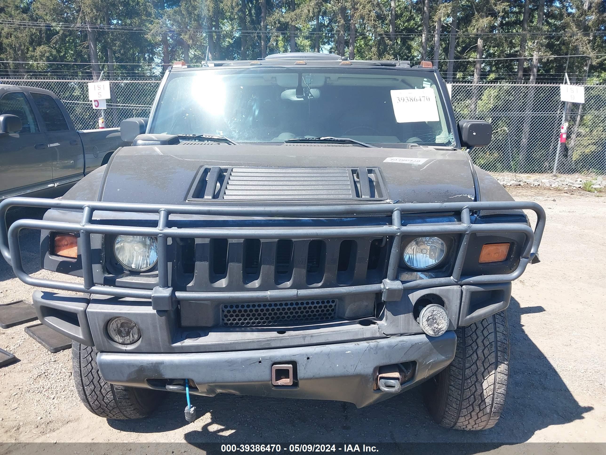 Photo 12 VIN: 5GRGN23U13H128391 - HUMMER H2 