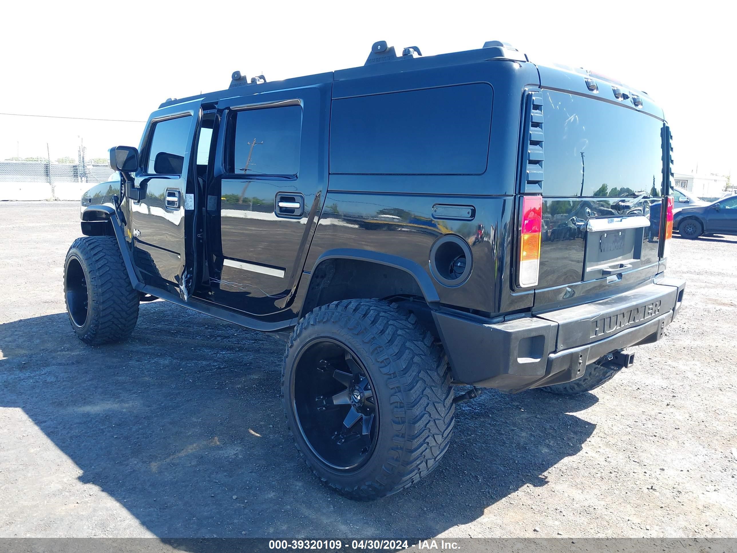 Photo 2 VIN: 5GRGN23U14H121085 - HUMMER H2 