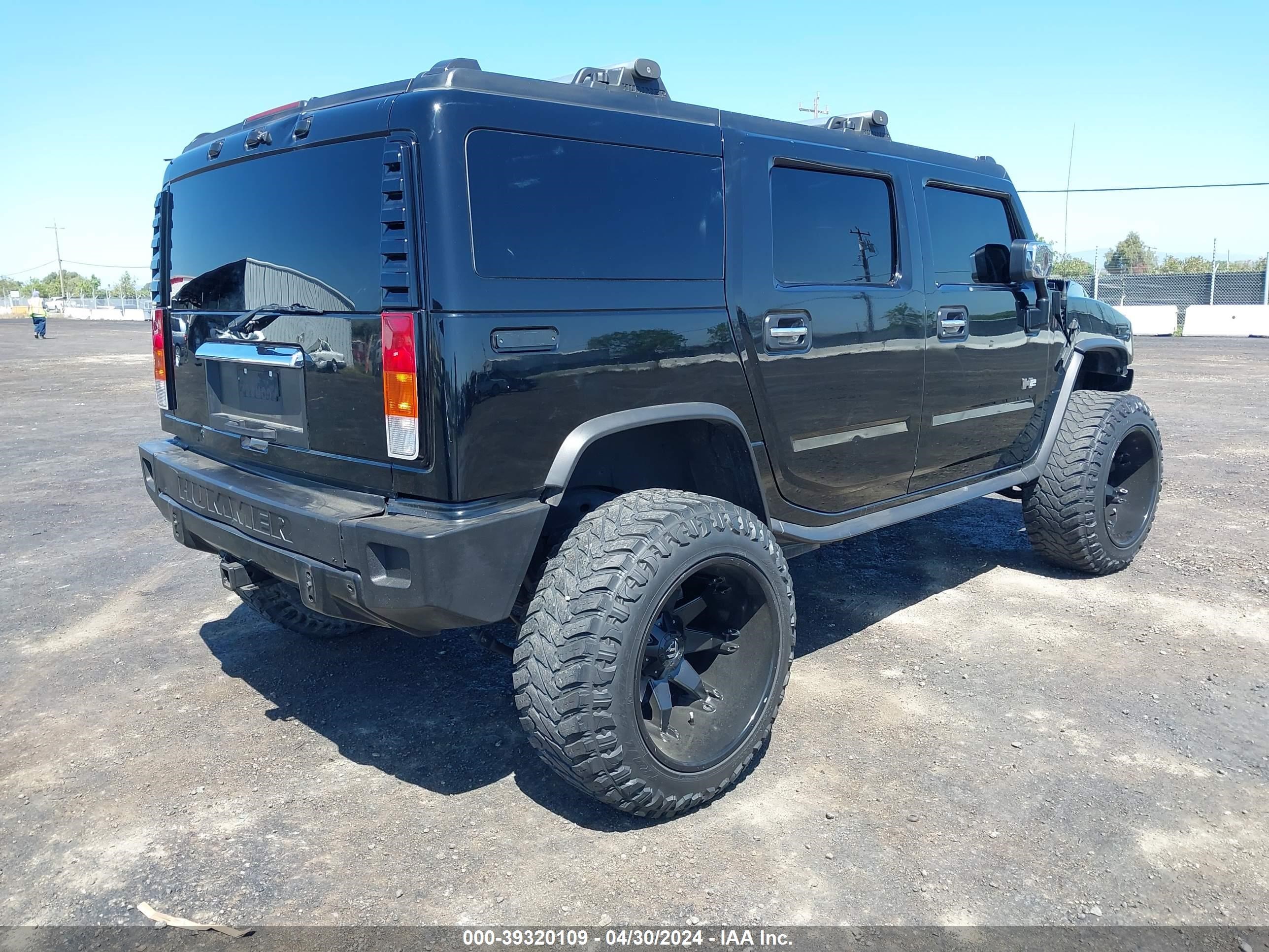 Photo 3 VIN: 5GRGN23U14H121085 - HUMMER H2 