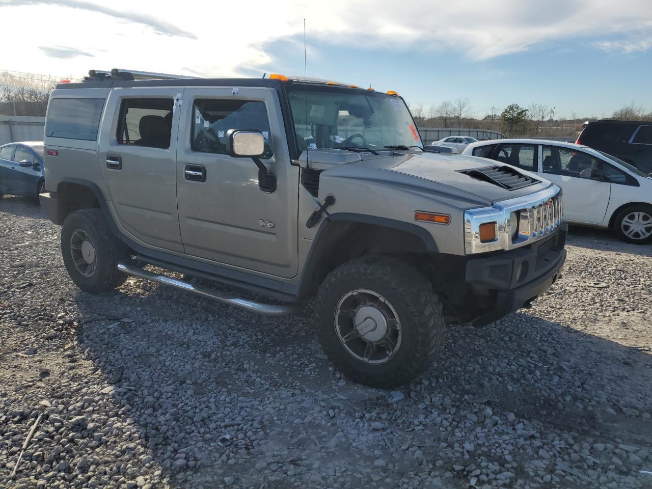 Photo 3 VIN: 5GRGN23U14H121863 - HUMMER H2 