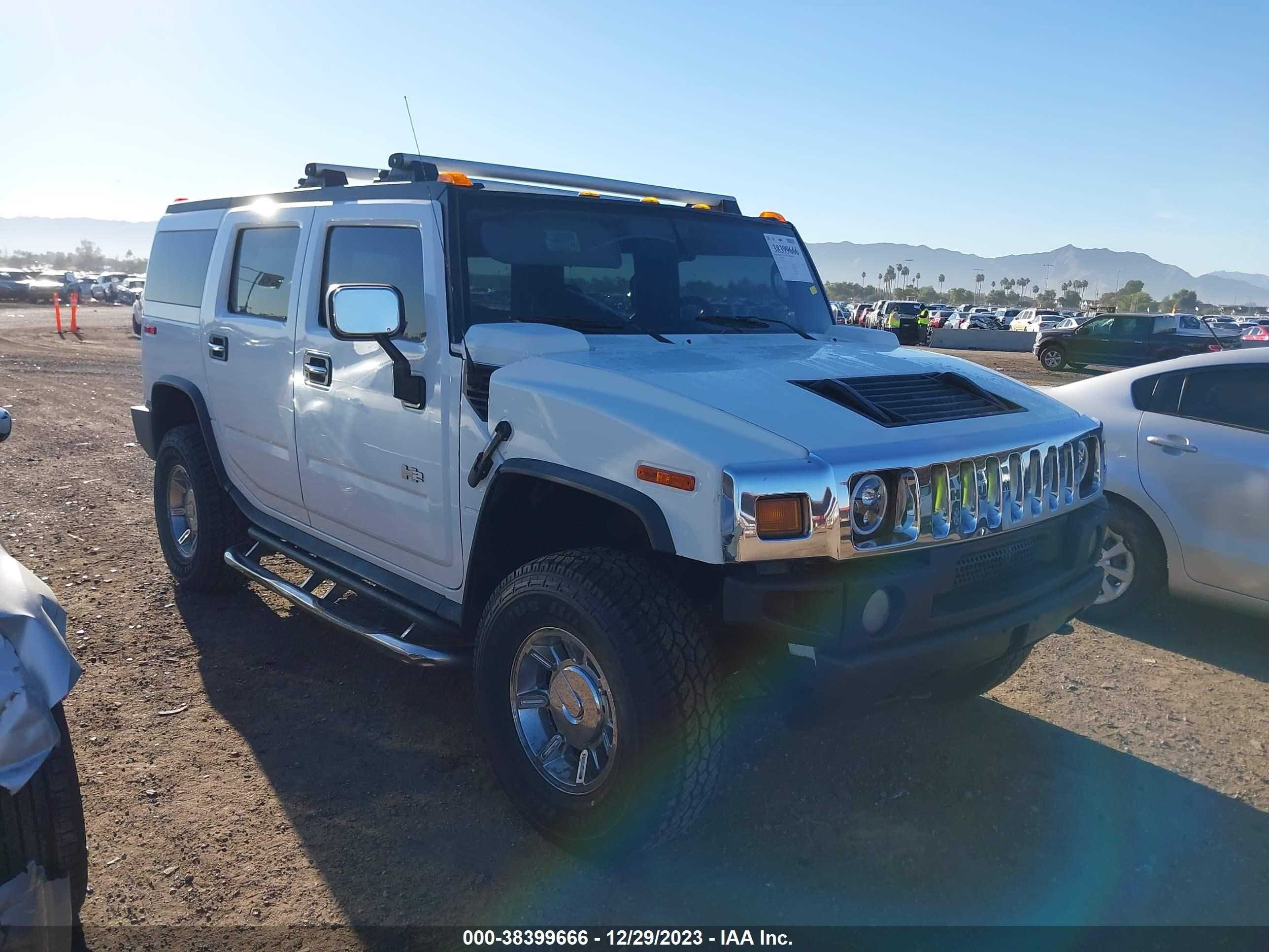 Photo 0 VIN: 5GRGN23U15H117670 - HUMMER H2 