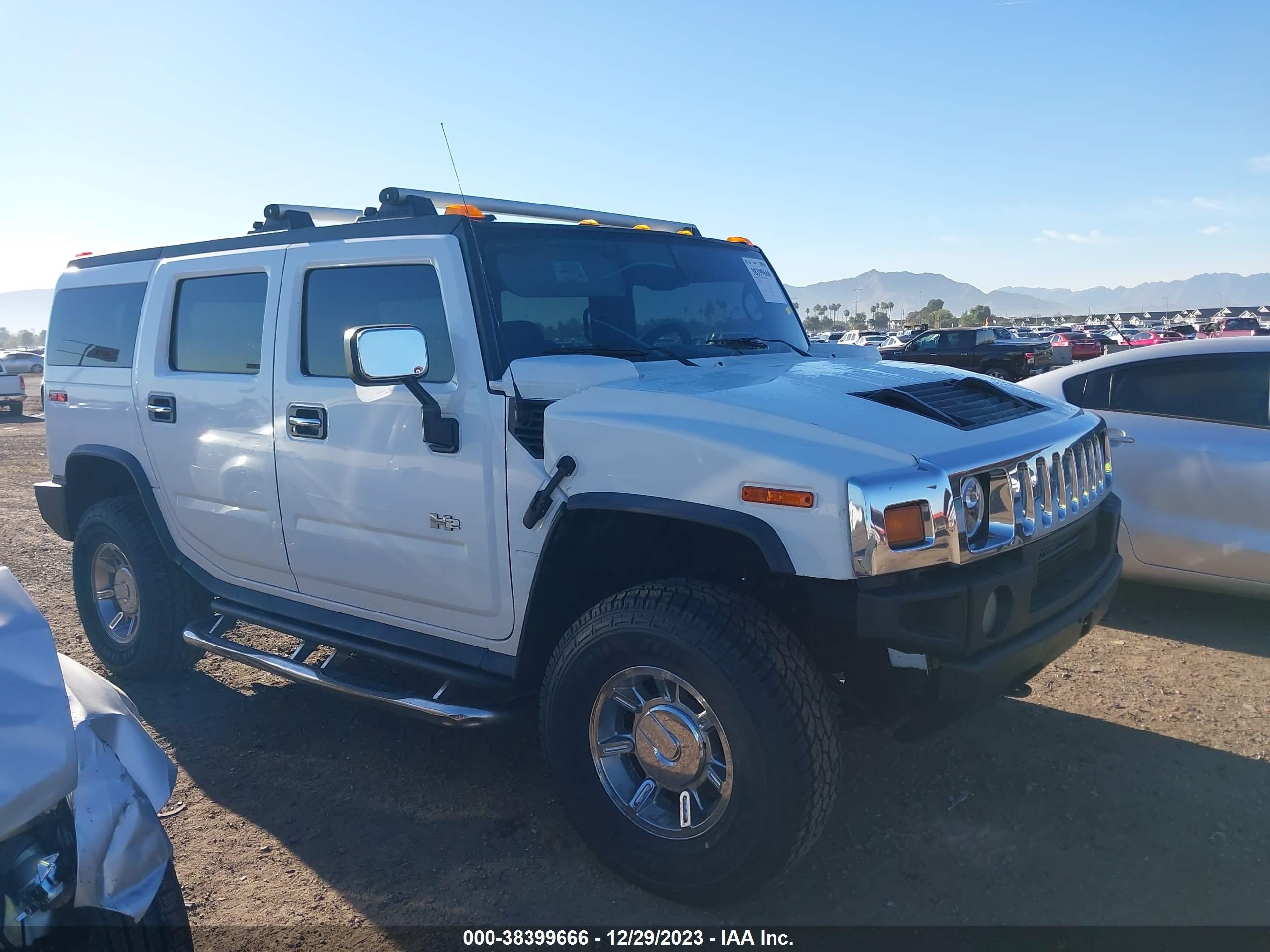 Photo 12 VIN: 5GRGN23U15H117670 - HUMMER H2 