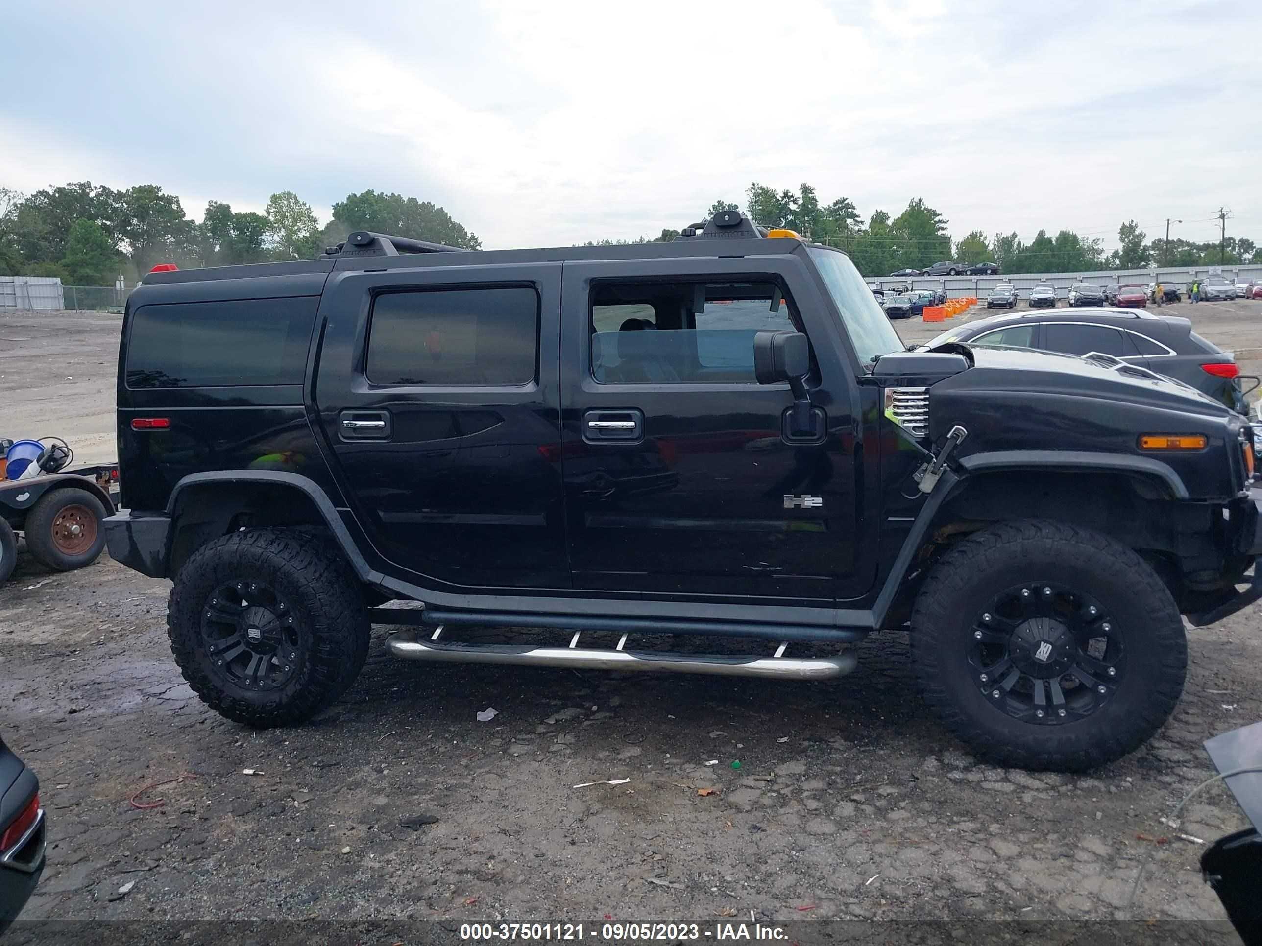 Photo 13 VIN: 5GRGN23U23H124060 - HUMMER H2 