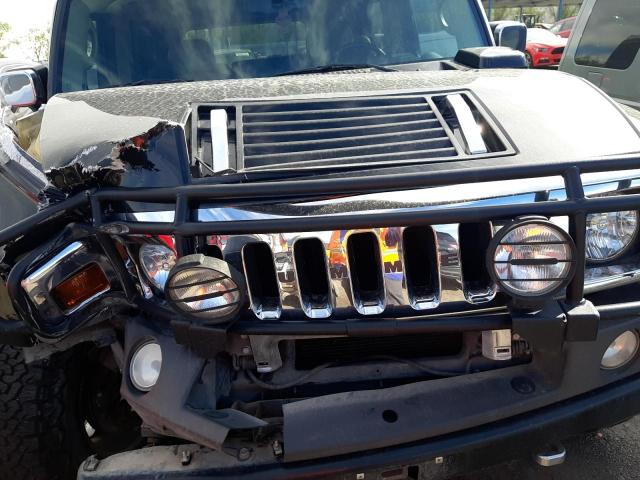 Photo 11 VIN: 5GRGN23U23H131204 - HUMMER H2 