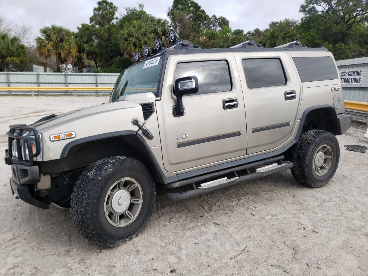 Photo 0 VIN: 5GRGN23U23H141716 - HUMMER H2 