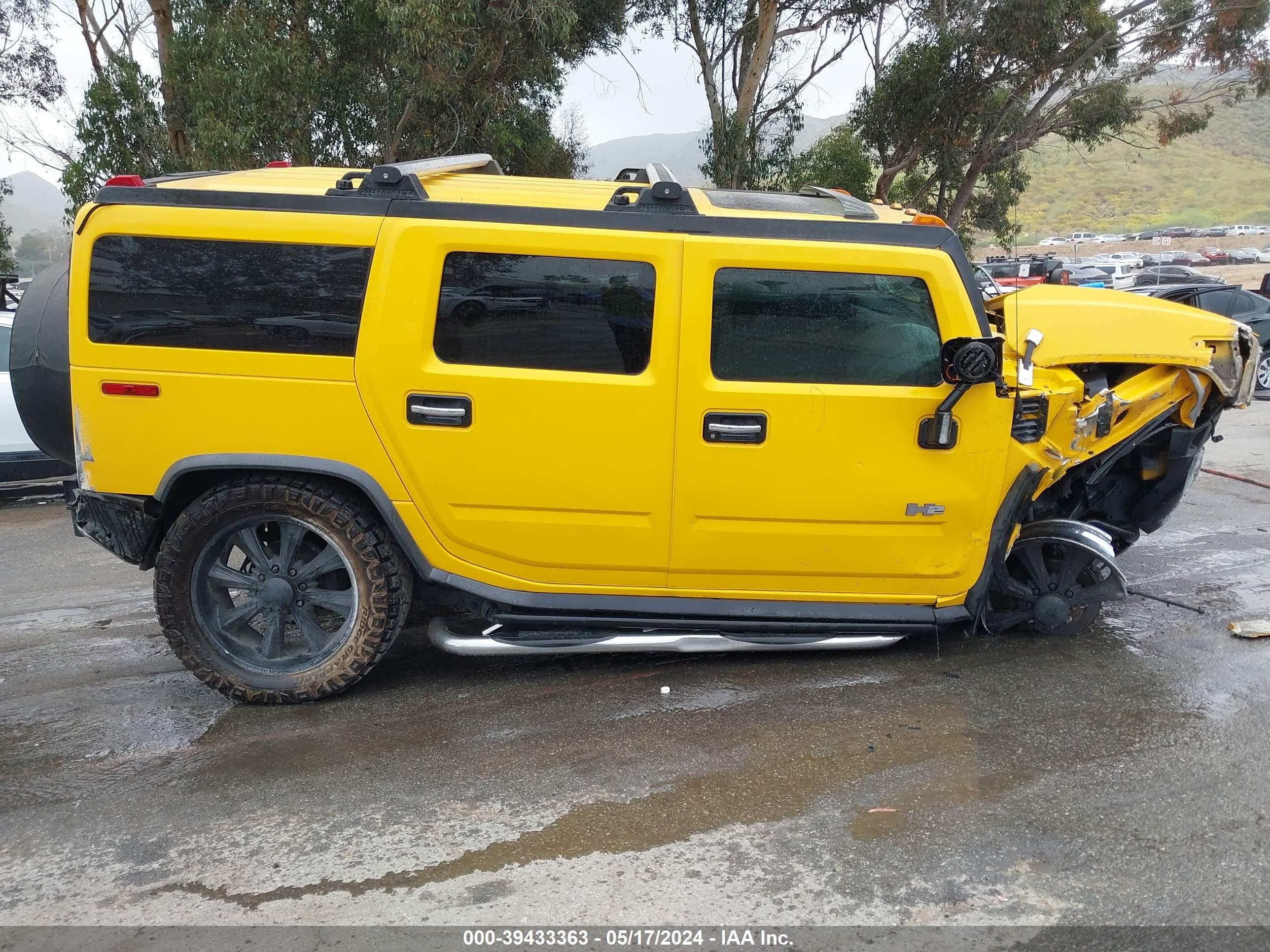 Photo 12 VIN: 5GRGN23U24H114629 - HUMMER H2 