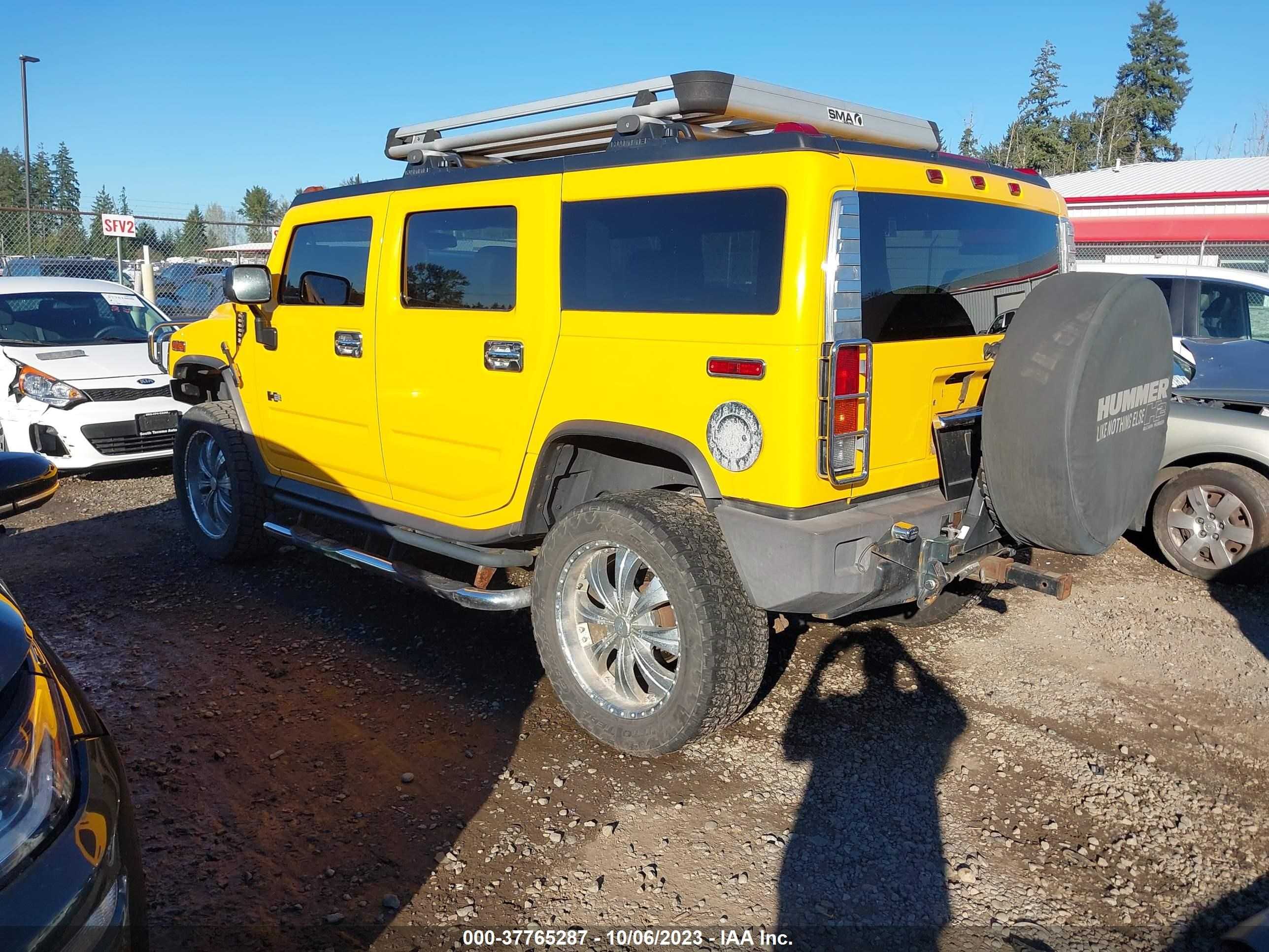 Photo 2 VIN: 5GRGN23U34H115210 - HUMMER H2 