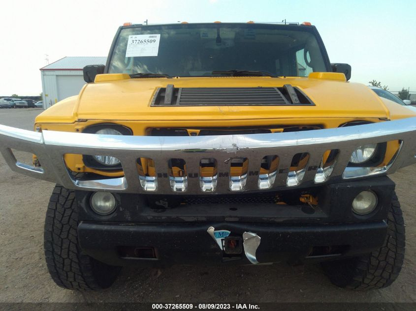 Photo 5 VIN: 5GRGN23U43H110421 - HUMMER H2 