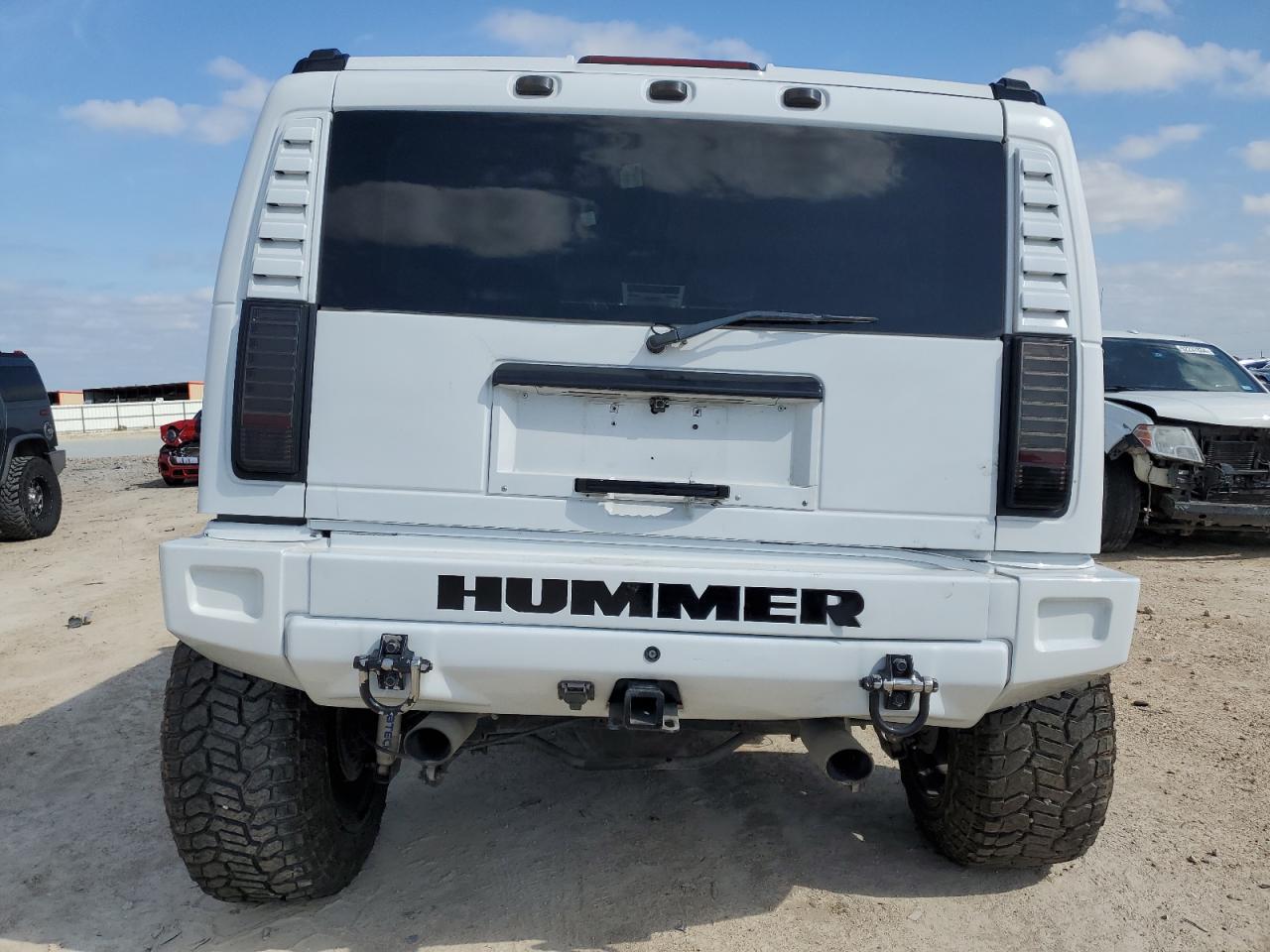 Photo 5 VIN: 5GRGN23U43H125145 - HUMMER H2 