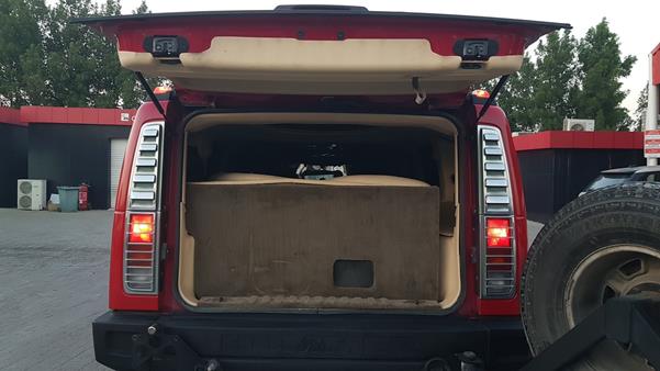 Photo 29 VIN: 5GRGN23U44H116219 - HUMMER H2 