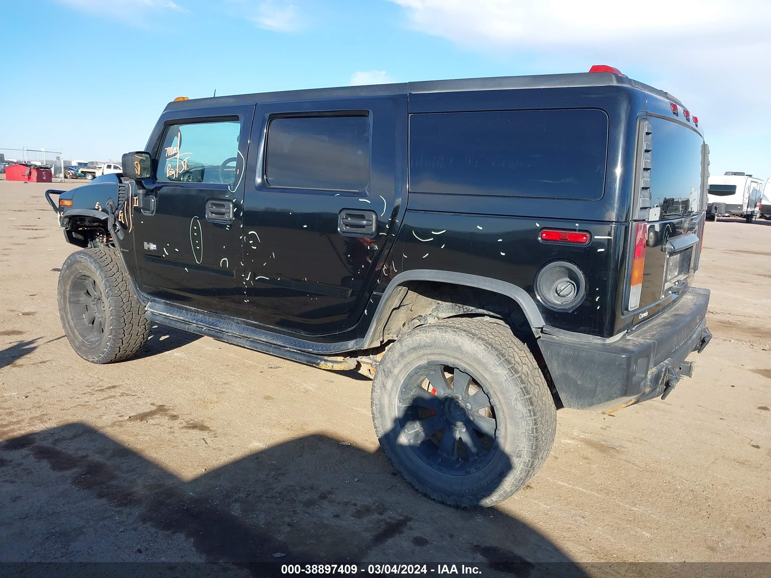 Photo 2 VIN: 5GRGN23U53H134257 - HUMMER H2 