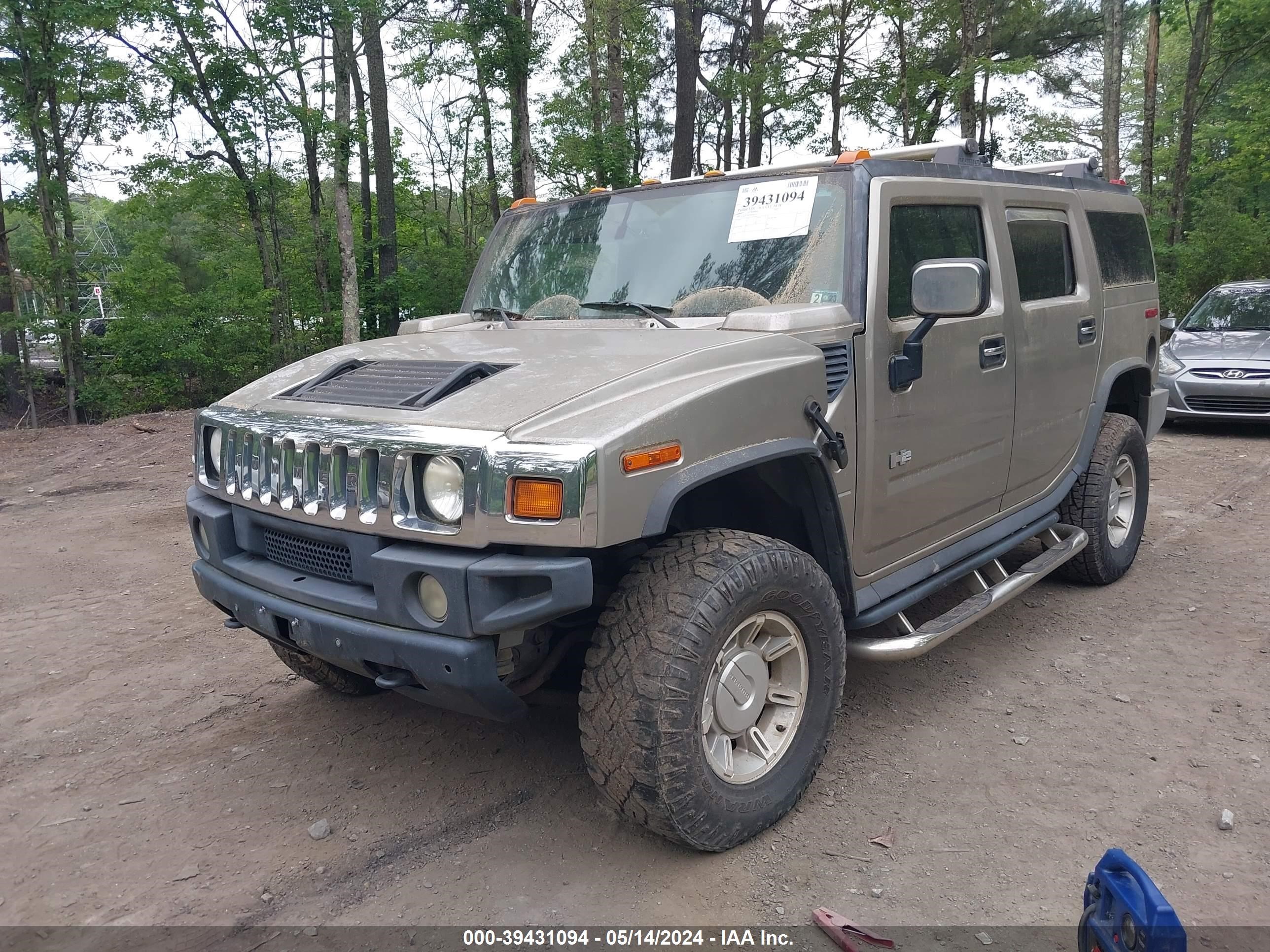 Photo 1 VIN: 5GRGN23U53H144335 - HUMMER H2 