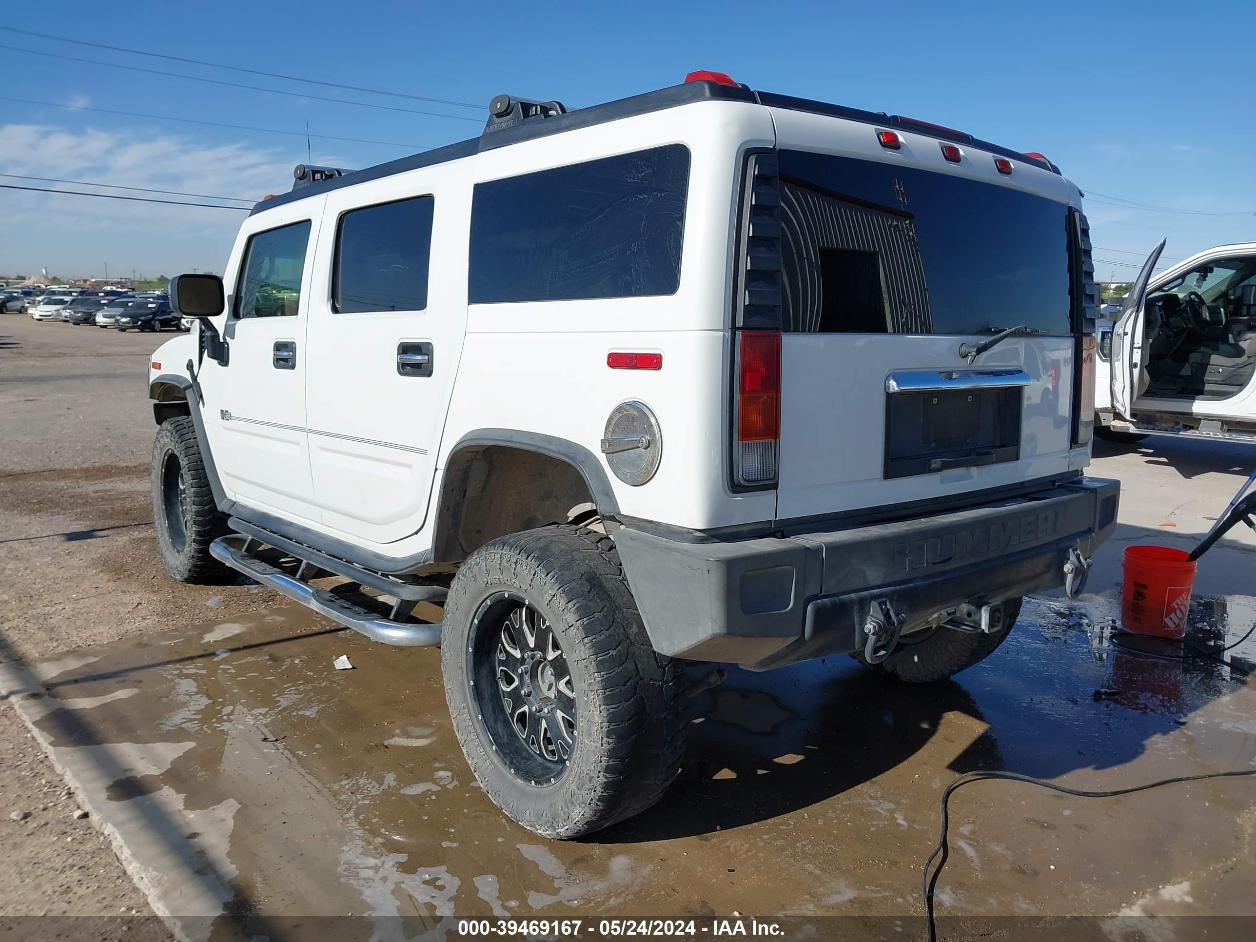 Photo 2 VIN: 5GRGN23U54H119081 - HUMMER H2 