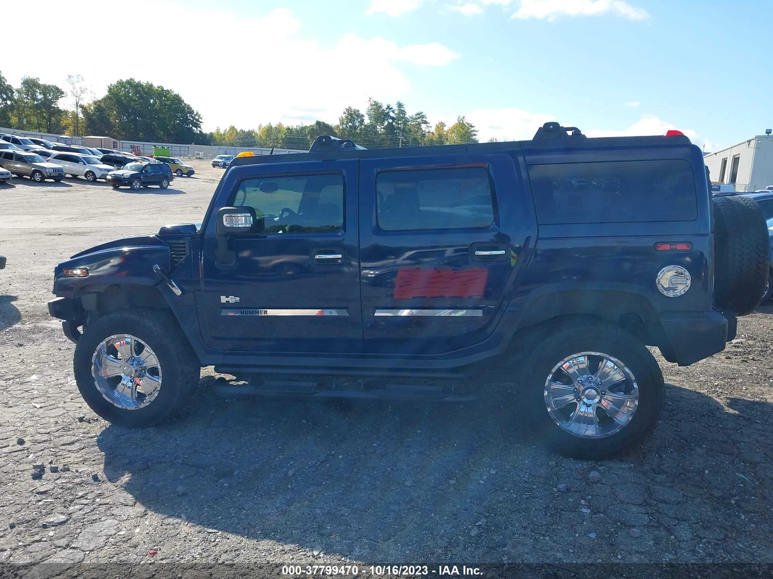 Photo 14 VIN: 5GRGN23U57H100535 - HUMMER H2 